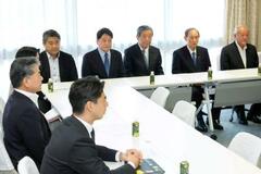 自民、参院選総括案修正へ