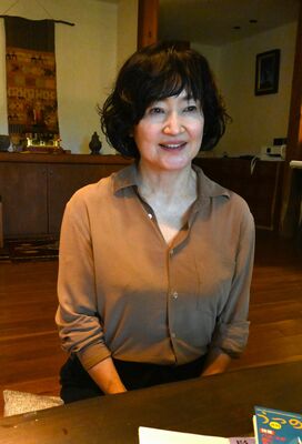 やなせさんとの思い出を振り返る米倉さん＝９月中旬、那須町