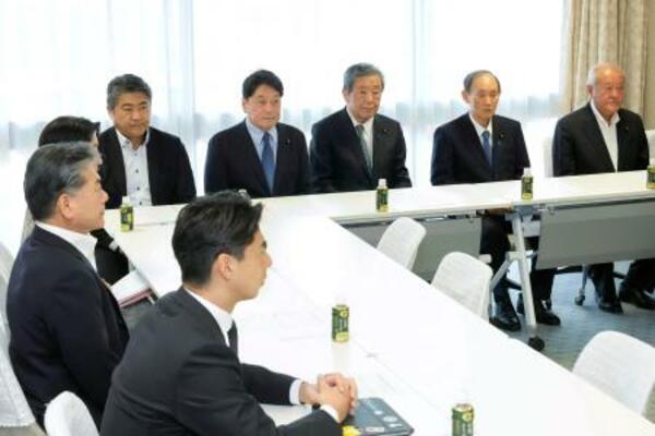 　自民党が開いた参院選総括委員会の会合。奥中央は森山幹事長＝２９日午後、東京・永田町の党本部