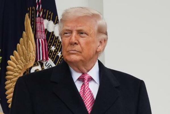 トランプ米大統領=27日、ワシントン(AP=共同)