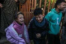 「試験問題で涙」灘中入試に出題されたパレスチナの詩は政治的にかたよって…