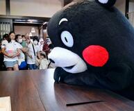 くまモン、能登の被災者元気づけ