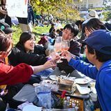 爽やかな秋晴れ、出来たてワイン堪能 ココ・ファームで収穫祭 足利