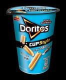 塩味のカップ容器スナック