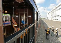 ＳＬ大樹 新「展望車」公開　東武鉄道