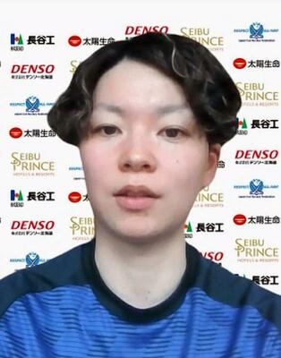アイスホッケー女子の世界選手権を前に、オンラインで取材に応じる小池詩織主将＝８日