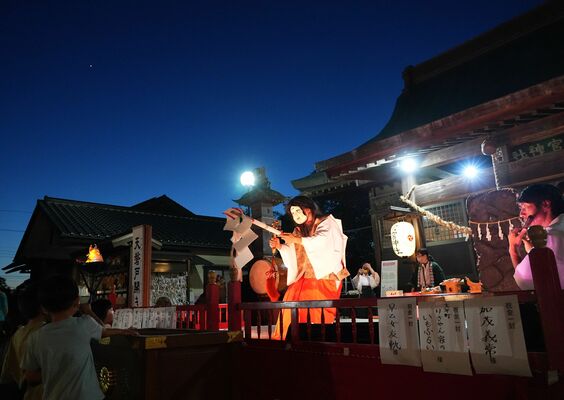 ４年ぶりに開催された神楽の夕べ
