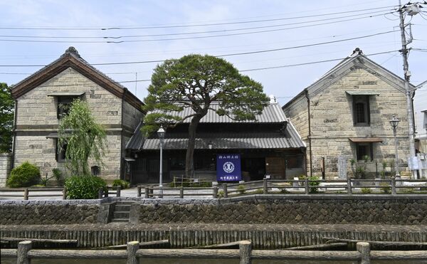 両袖切妻造りと呼ばれる珍しい建築様式の横山郷土館