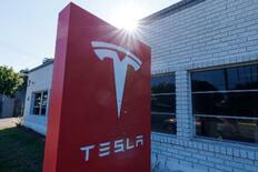 テスラ１～３月の営業益２・４倍