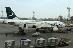パキスタン、国営航空を売却