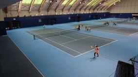 女子シングルス 全国大会出場の快挙!。2025年日本学生室内テニス選手権大会女子シングルスに出場し、健闘