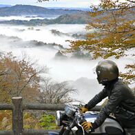 茂木の鎌倉山で雲海　墨絵のような幻想的…