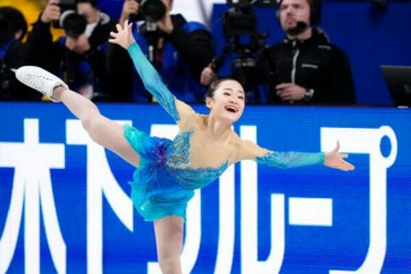 　ジュニア女子フリー　演技する島田麻央＝ＩＧアリーナ