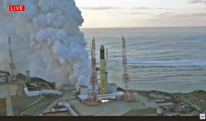 　３月、鹿児島県の種子島宇宙センターで行われたＨ３ロケット６号機のエンジン燃焼試験（ＪＡＸＡの中継から）