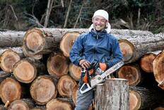 被災木材でログハウスを