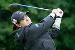 川岸史果、阿部未悠が首位発進
