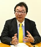 政権対峙する柱に