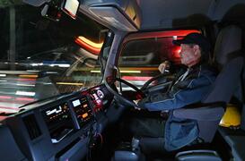 「経済の血液」支える　