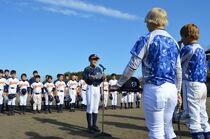 芸人と学童球児が対決　茂木