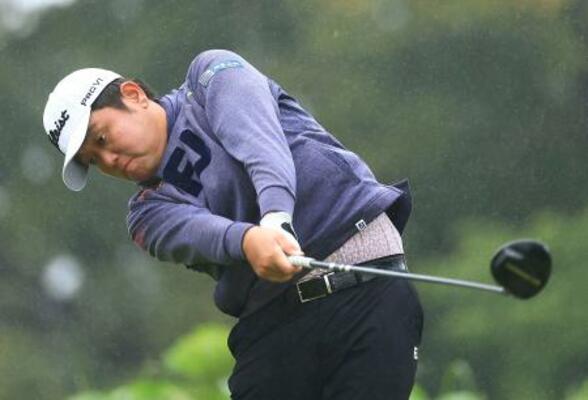 　第３日、通算７アンダーで１０位の米沢蓮＝横浜ＣＣ