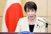 報道陣の取材に応じる高市首相=25日午後、首相官邸