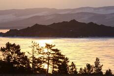 バイカル湖で森林伐採容認