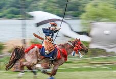 戦国絵巻が現代に蘇る。富士山の麓、河口湖畔で「甲斐の勝山やぶさめ祭り」…