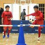 フットテニス、小学生100人熱戦　栃木「自然の家みかも」で開所記念イベ…