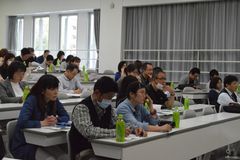 保護者の就職説明会定着／父母らの助言や支え必要／７０人が「就活講座」