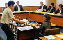 伊東市長、質疑２時間かみ合わず