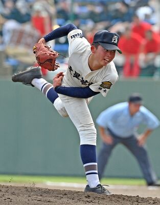制球力の高い文星付のエース左腕・渋谷。準決勝は５回無失点の好投を見せた（準決勝の国学栃木戦）