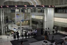 東証午前、最高値を更新