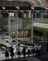 東証反発、最高値５７５円高