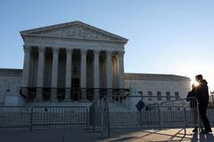 ＦＲＢクック理事の解任を疑問視