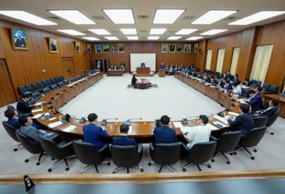 　野党が欠席する中開かれた衆院特別委＝１日午前