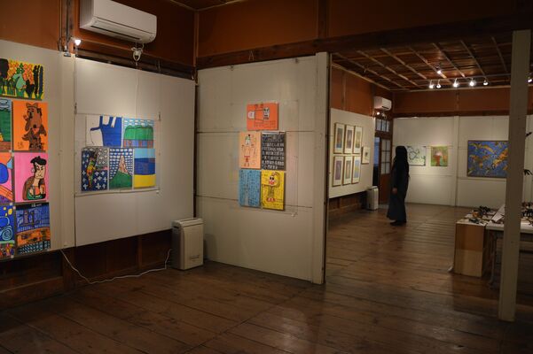 １５６点の作品が並ぶ企画展会場