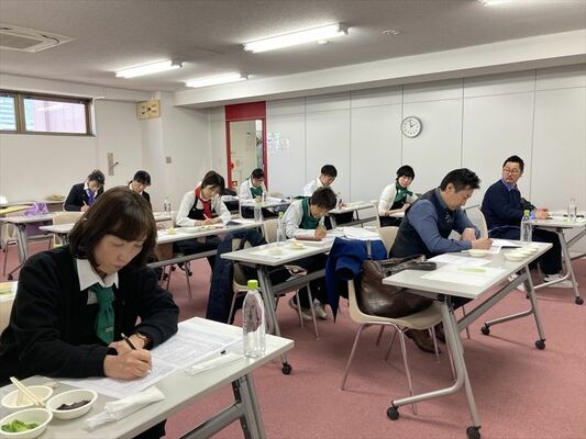 審査の様子
