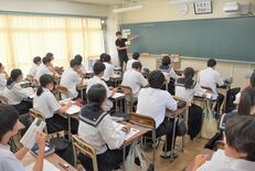 栃木県立高、質の維持へ統合必至　学級数減で共学化議論も