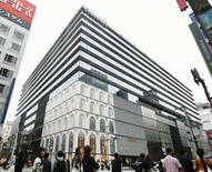 銀座シックスで刺激臭か