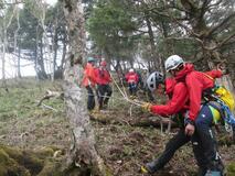 釈迦ケ岳山域で救助手順を確認