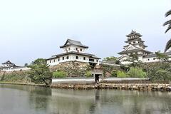 今治城(いまばりじょう)(1)