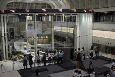 日経平均株価が初の４万４千円