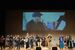 音楽会の終盤、嶽本さんへの感謝の思いを込めて熱唱する出演者
