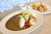 特製カレーライスと唐揚げ