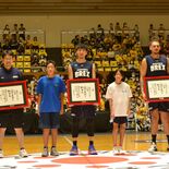 ブレックス比江島選手らに記念品　Ｗ杯での活躍たたえ、足利市長ら　会場か…