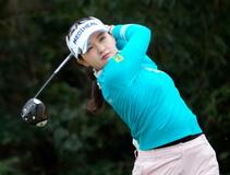 朴ヒョンギョンが首位