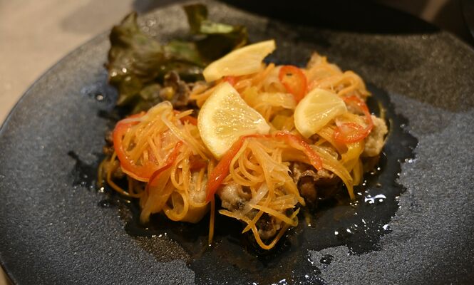 広島産おおきな牡蠣のエスカベッシュ南蛮漬け風