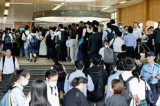 東急列車同士が衝突、脱線