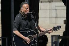 ロック界の大御所をまた中傷