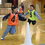 塩谷の小学校で「スポーツ鬼ごっこ」　児童の多く肥満、バス登下校やクマ出…